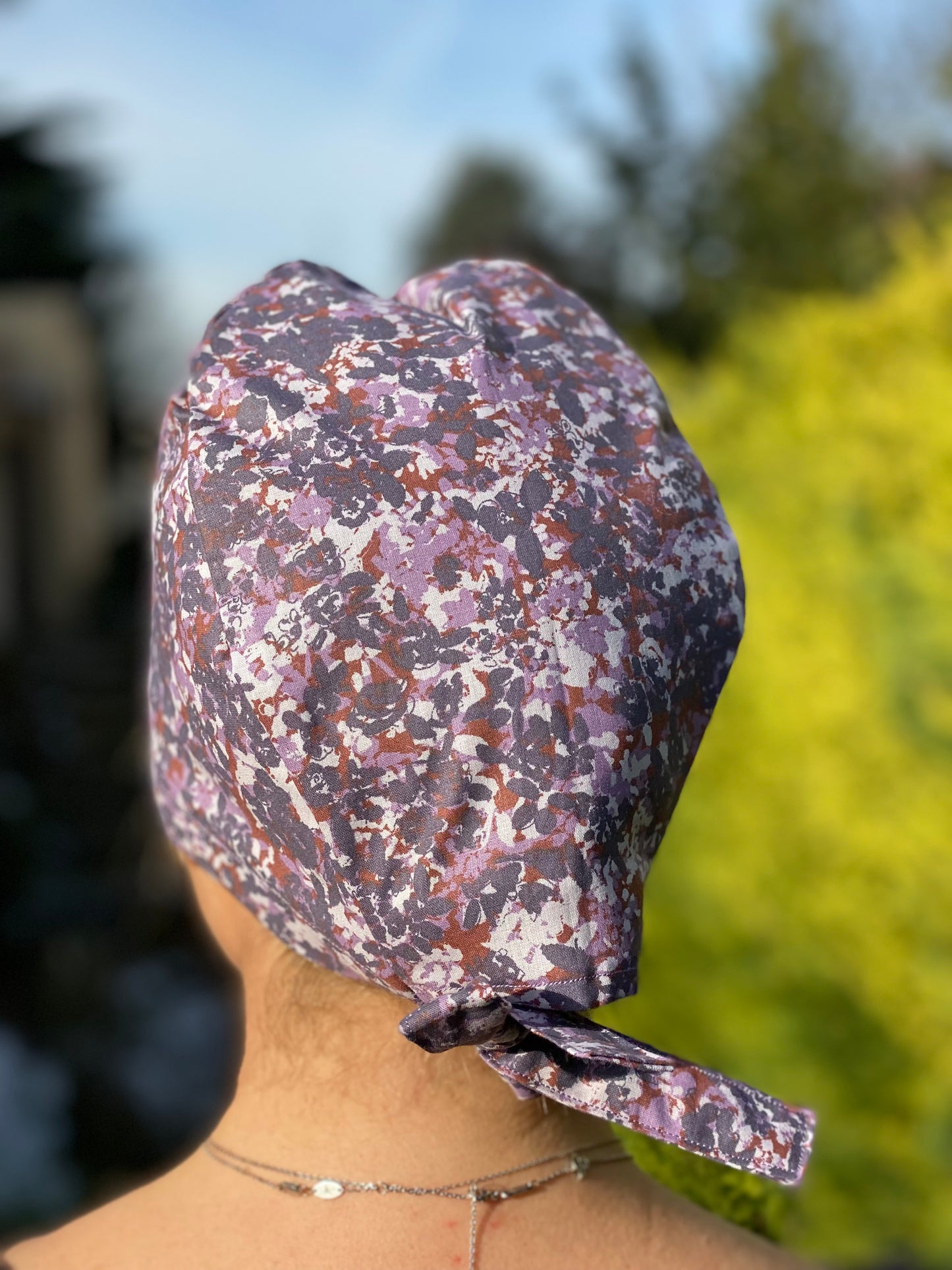 Calot de bloc opératoire en tissus - camouflage violet